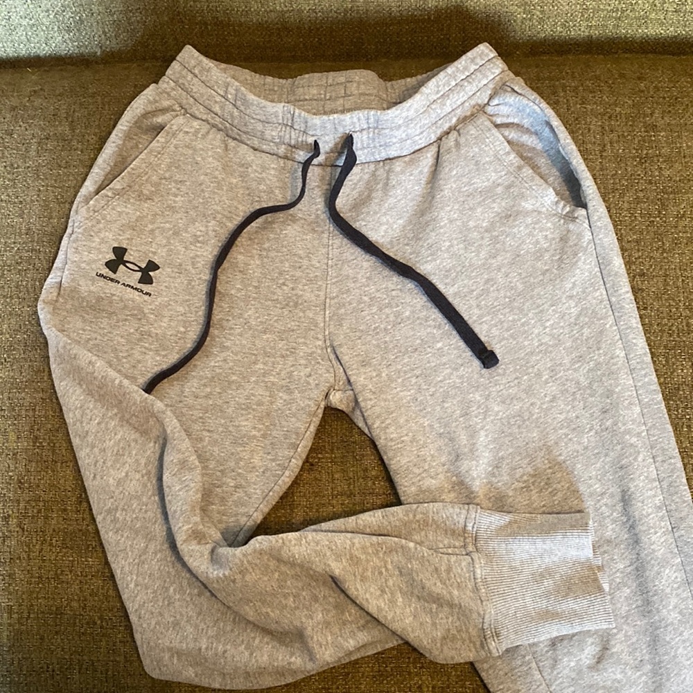 Underarmour Women’s Rival Sweats - light grey - size M